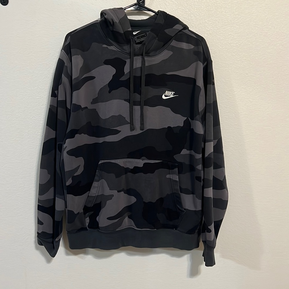 Nike Hoodie Camo